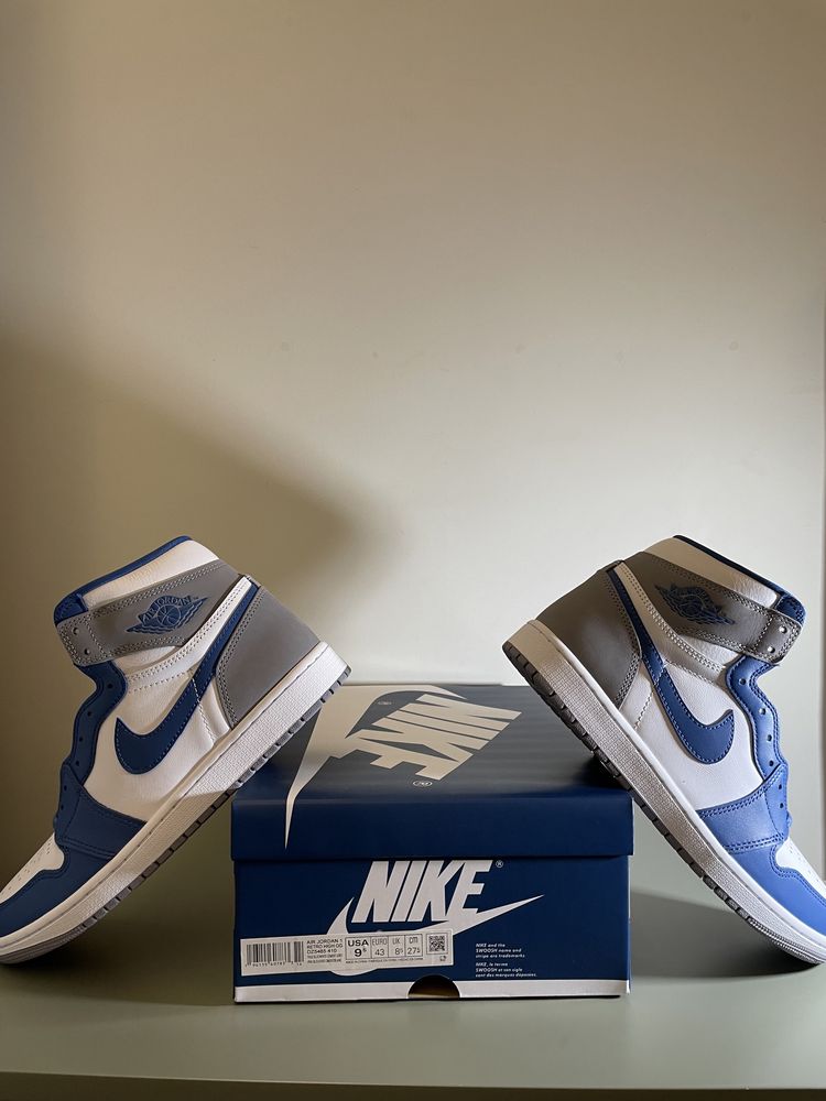 Air Jordan 1 High True Blue