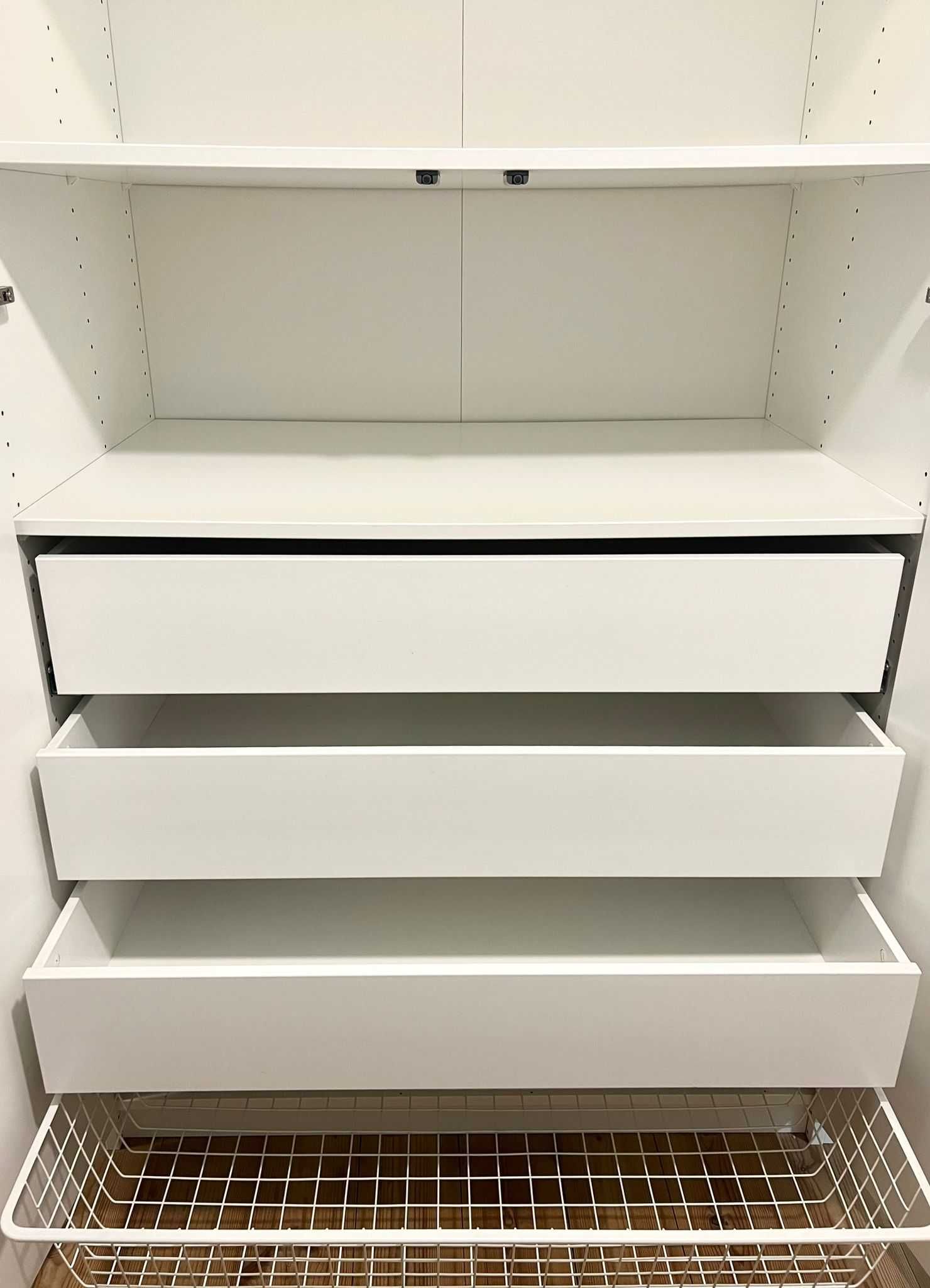 Sprzedam podwójną szafę PAX IKEA 2 x  100x58x236 biała