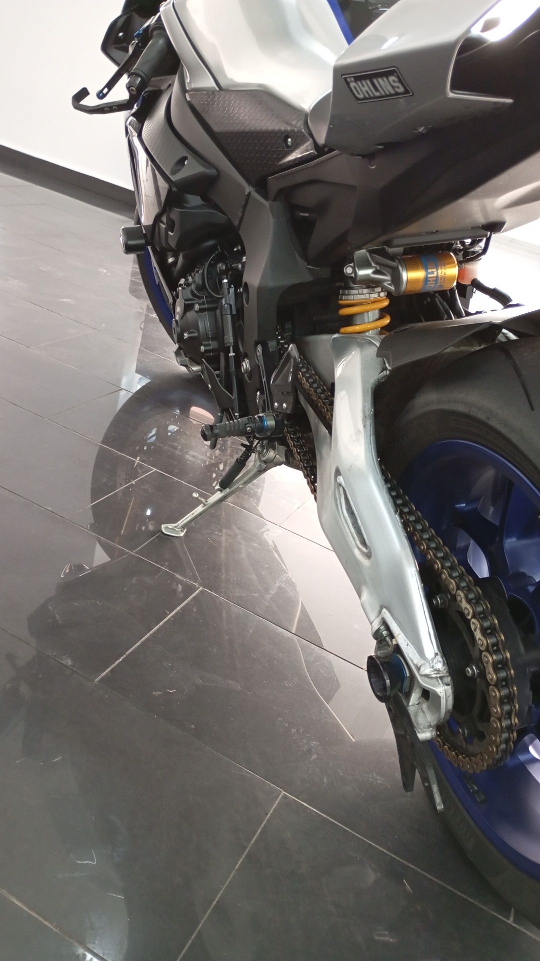 Yamaha r1m 2019  08