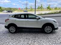 Nissan Qashqai 1.6 Cx. automática Excelente estado. Pneus novos.