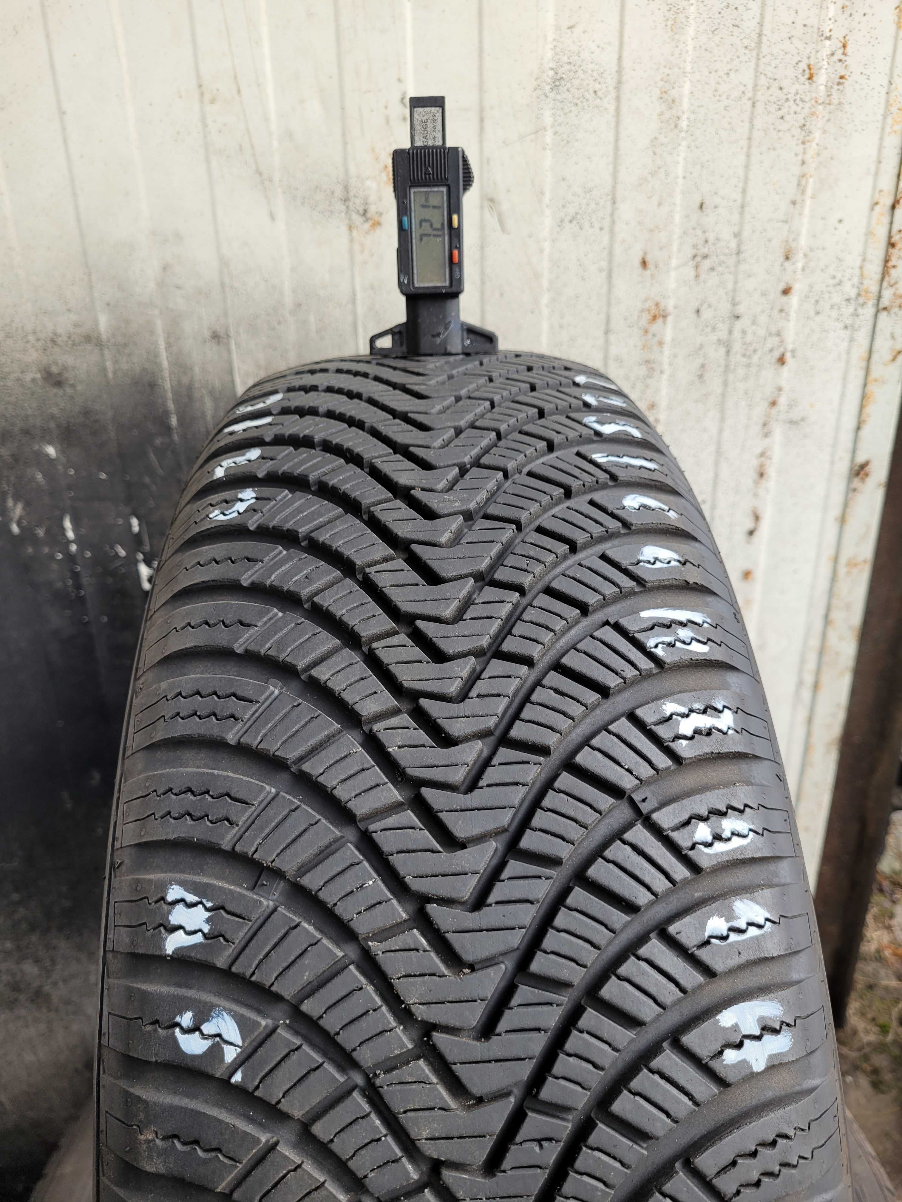 225/60/17 Laufenn G Fit 4S  7,2mm 2023r 1szt