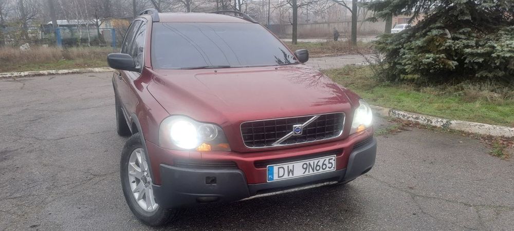 Продам Внедорожник Volvo XC90