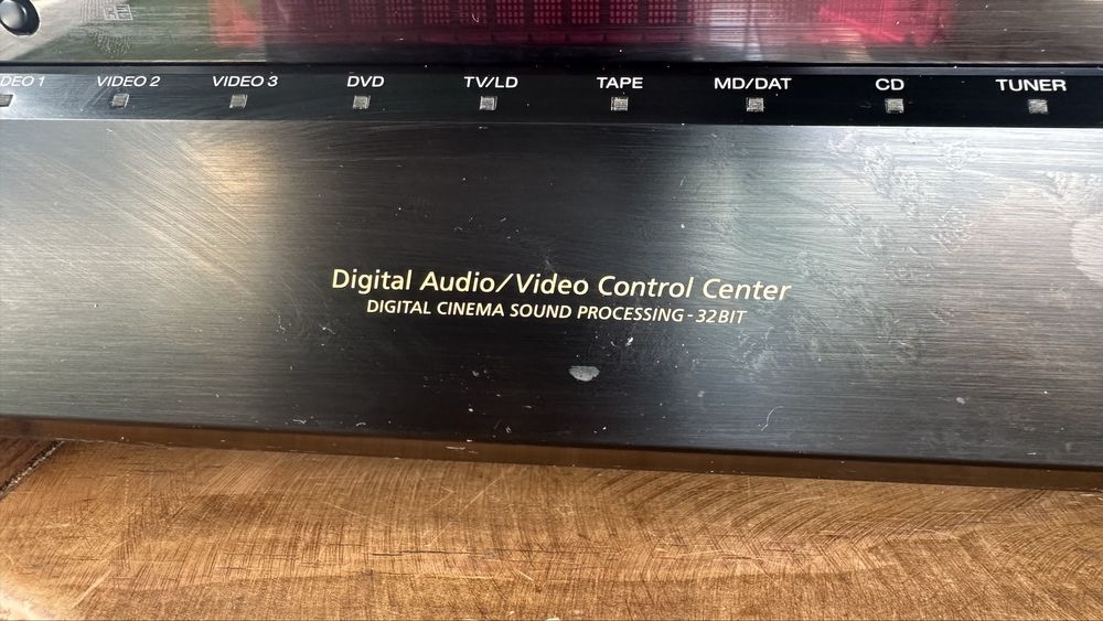 Sony Digital Audio/Video Control Center 5.1 STR-DB930
