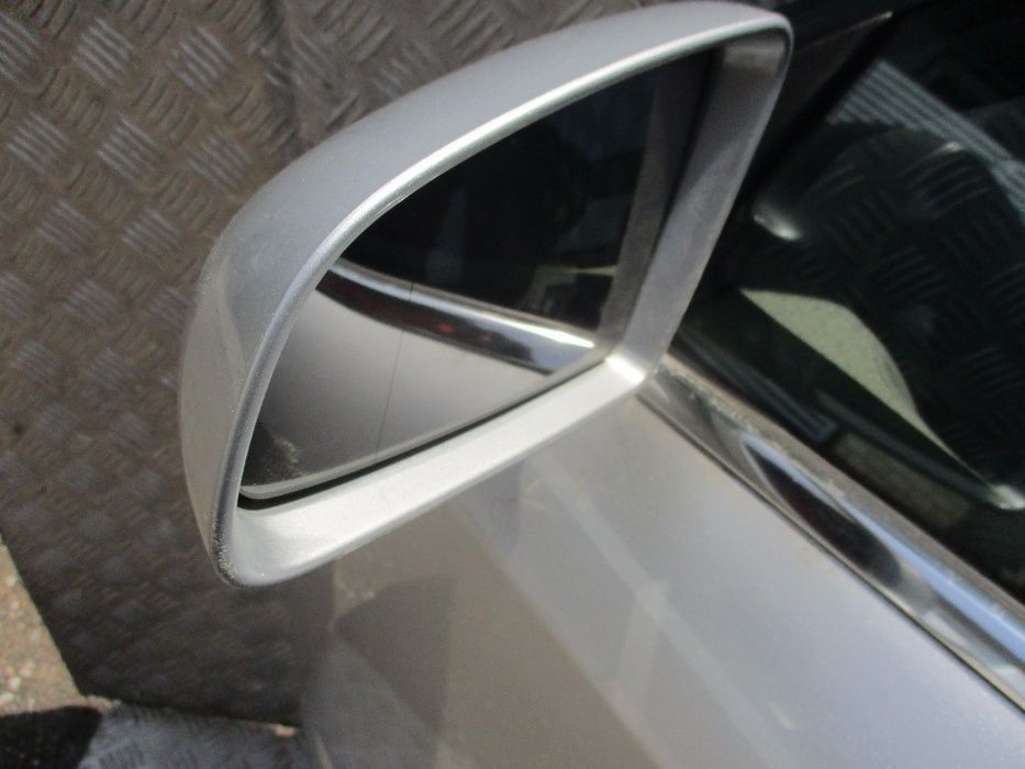 Lusterko zewnętrzne lewe prawe srebrne LY7W Audi A4 B6