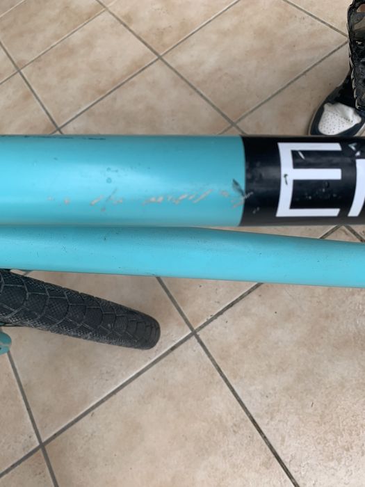 Jasnoniebieski młodzieżowy BMX 20,5