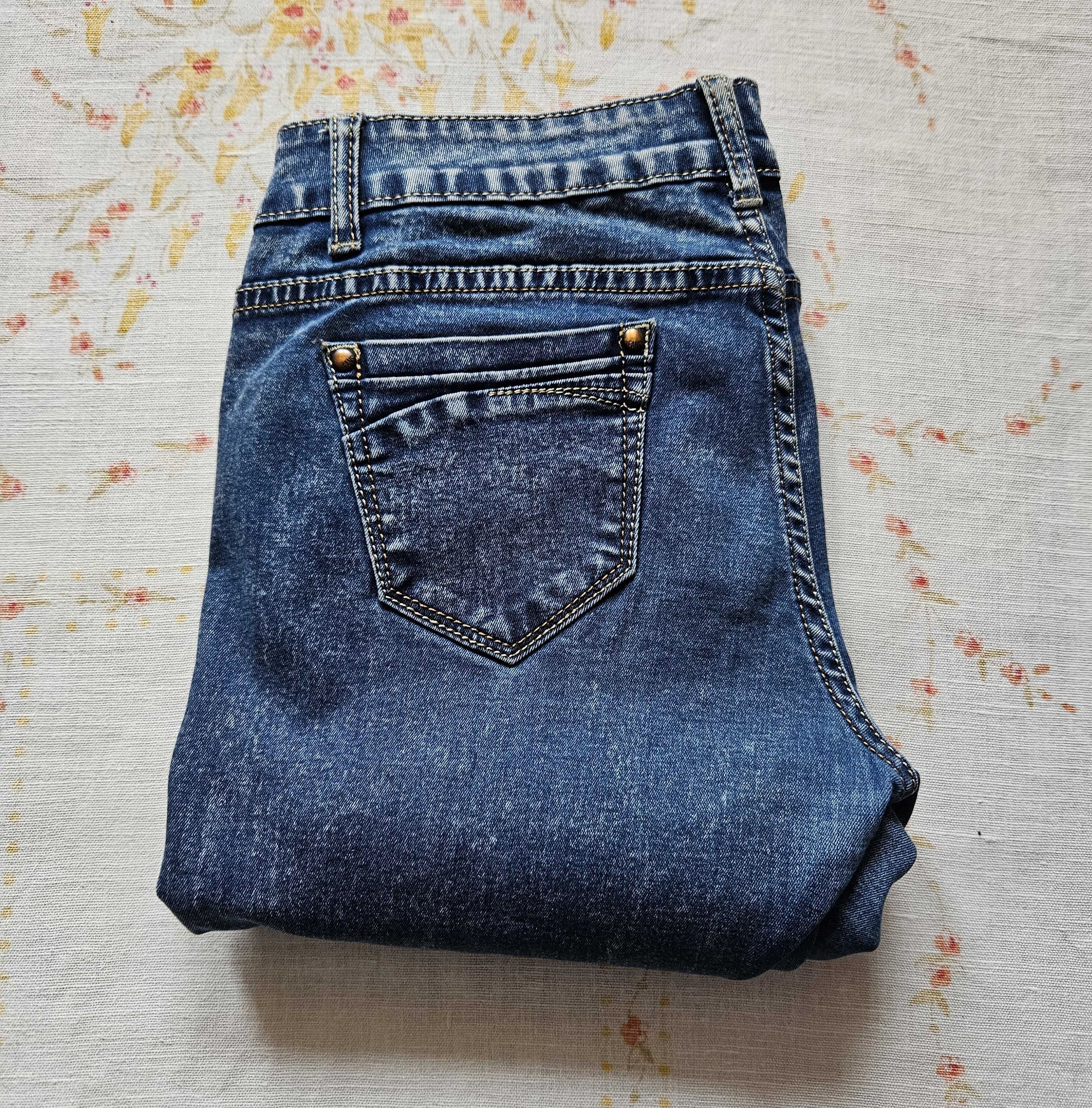 Marmurowe jeansy damskie M, straight