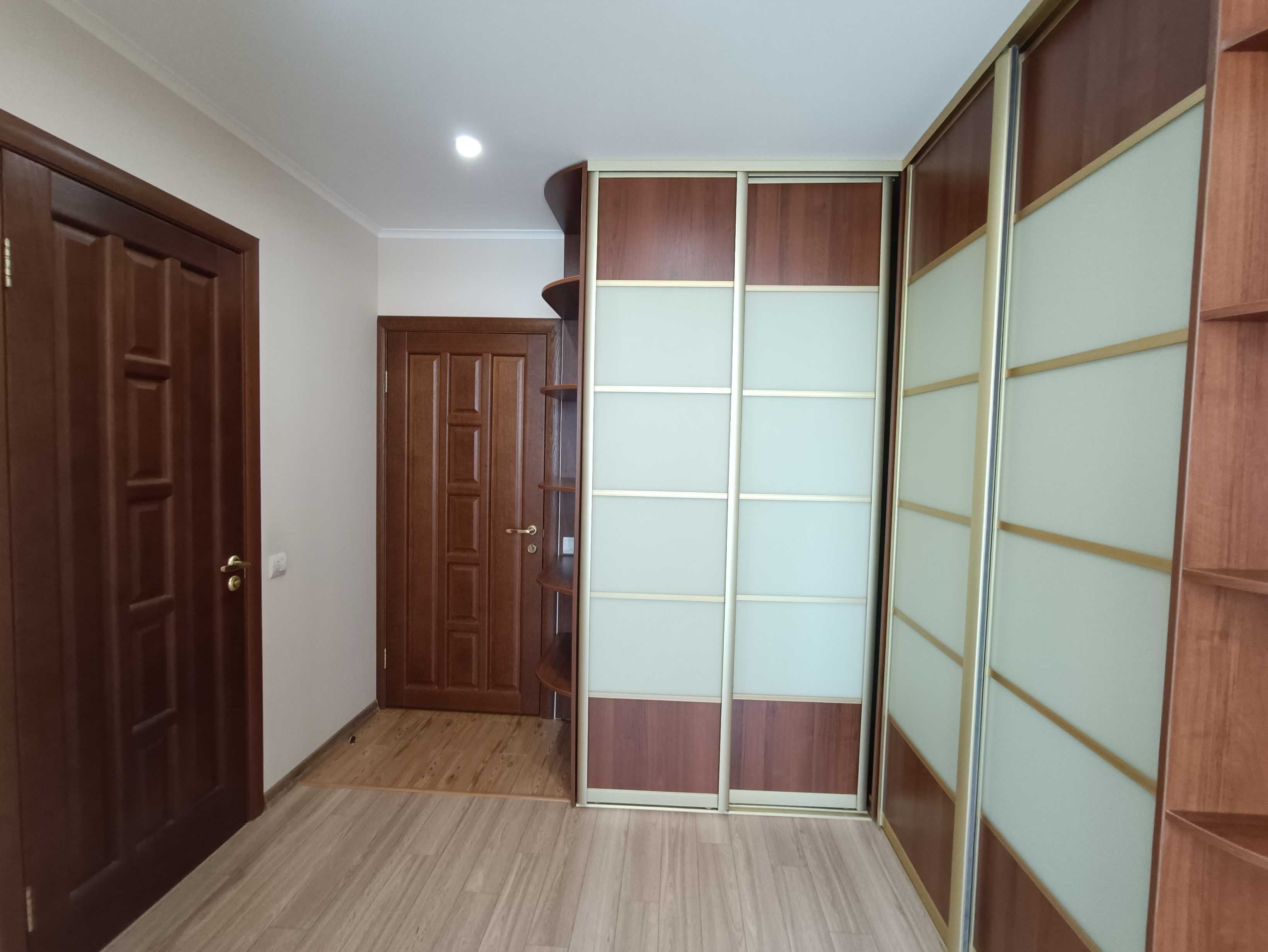 Продам квартиру з ремонтом на вул.Січових Стрільців (Артема)