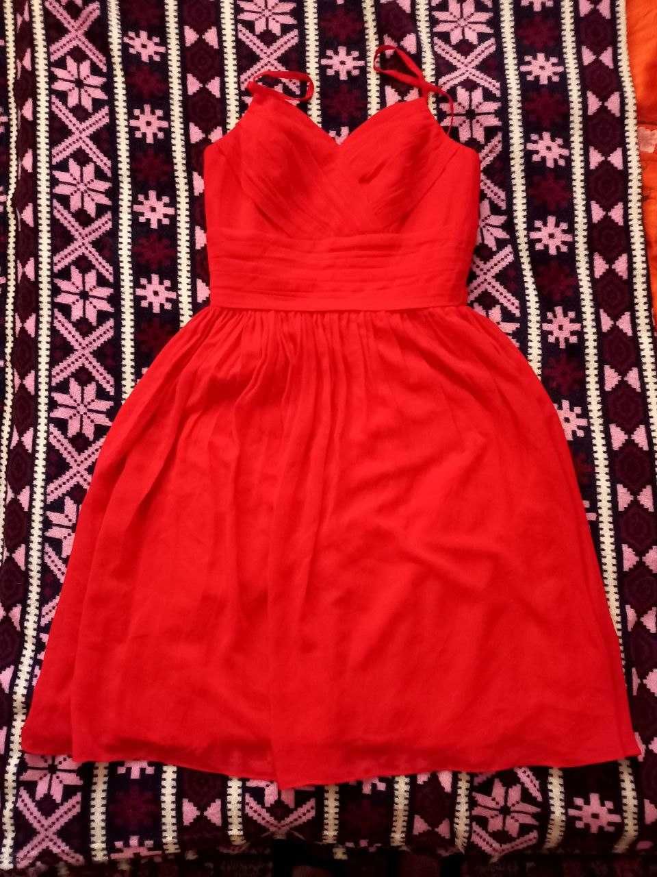 Випускна, вечірня ошатна червона сукня розмір S  - M