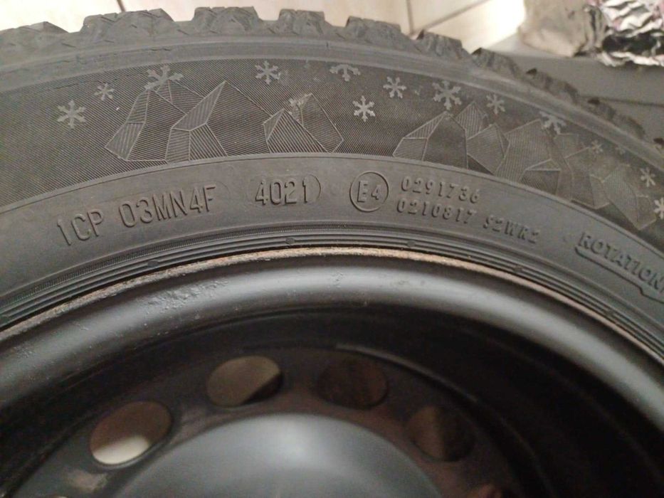 Koła opony felgi kpl Semperit 205/55R16 Skoda Octavia III 3 kołpaki