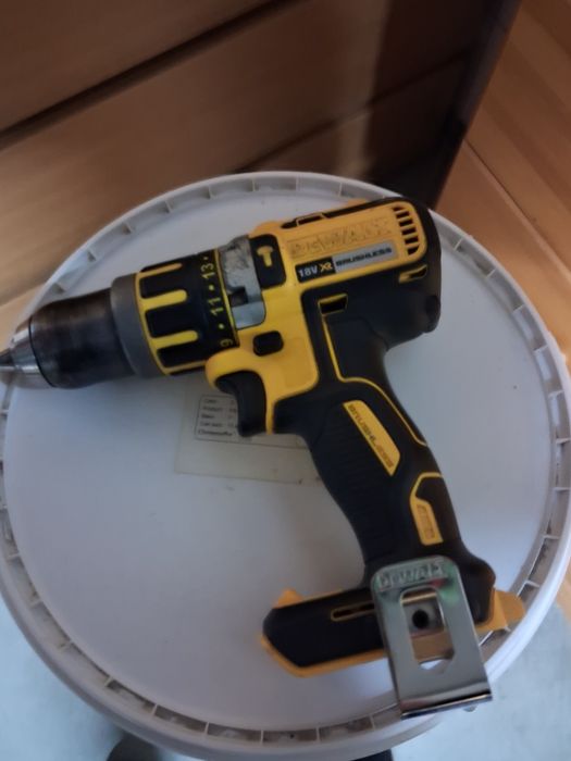 Wiertarko wkrętarka udarowa dewalt 18V XR dcd795N