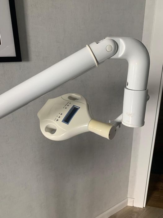 Лампа  для  профессионального отбеливания зубов + кресло