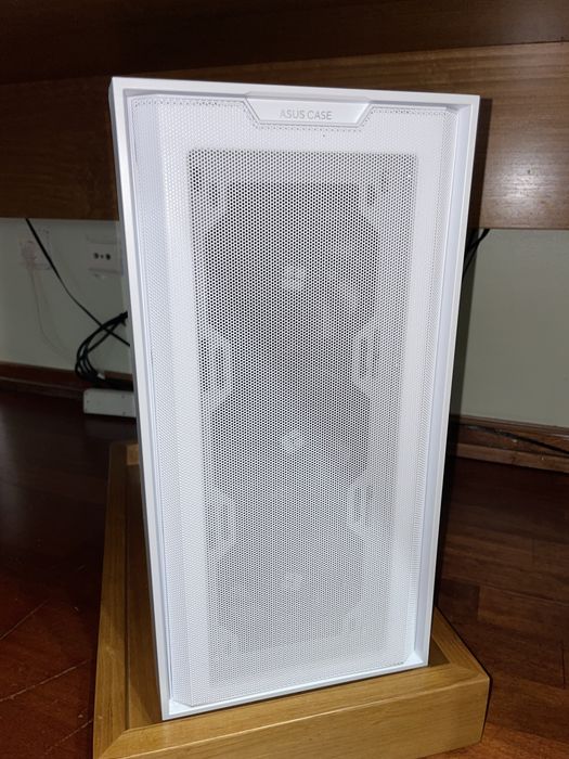 PC gamimg Alta Gama Ryzen 79800X3D RX 9070 XT