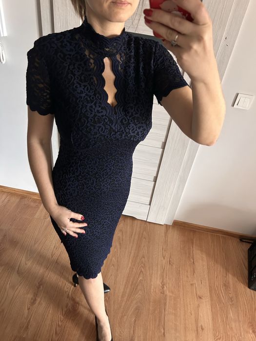 Orsay piękna granatowa sukienka koronkowa z rękawkiem wieczorowa r. M