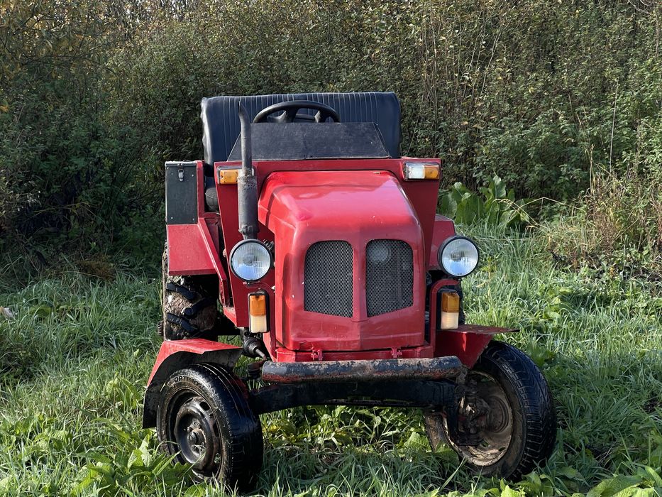 Продам хороший , потужний  економний трактор