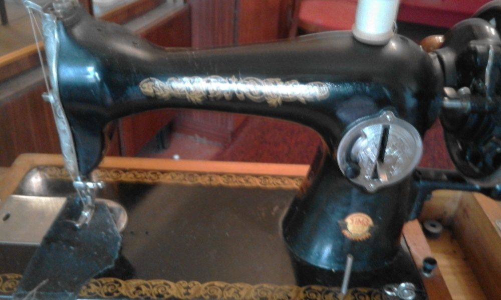 Машинка швейная Курск.