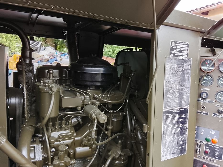 Agregat Prądotwórczy z AVR 44 45 kw do 50 60 kva 270 godz kilka sztuk