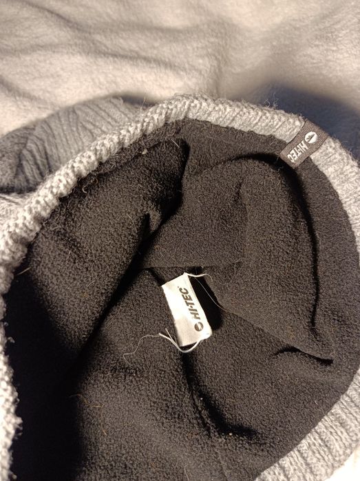 HI TEC szara czapka męska