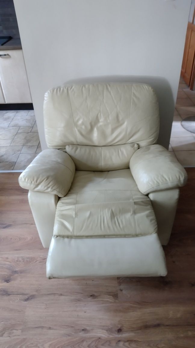Zestaw wypoczynkowy Sofa + fotele