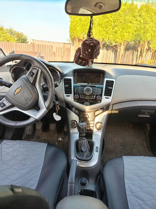 Chevrolet Cruz..