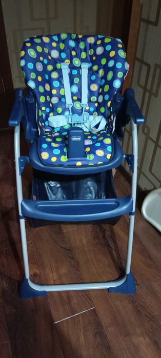 Стілець для  годування
