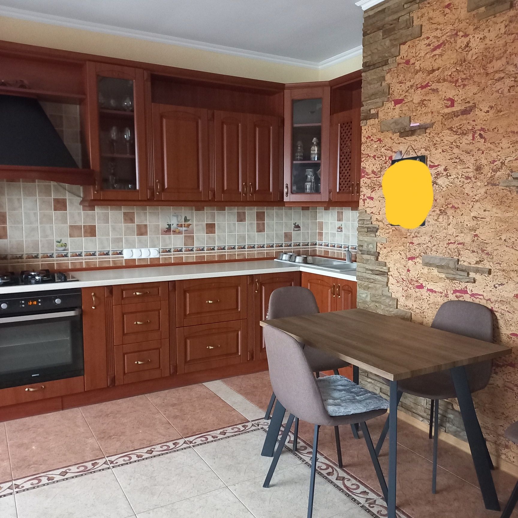 Продам власну 2-х рівневу квартиру без посередників в центрі міста