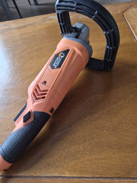 Polerka samochodowa  2400w