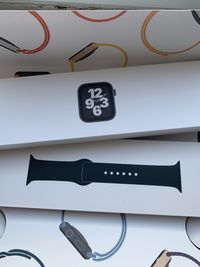 Нові, запаковані Apple Watch SE 40mm LTE midnig sport band  MKQQ3