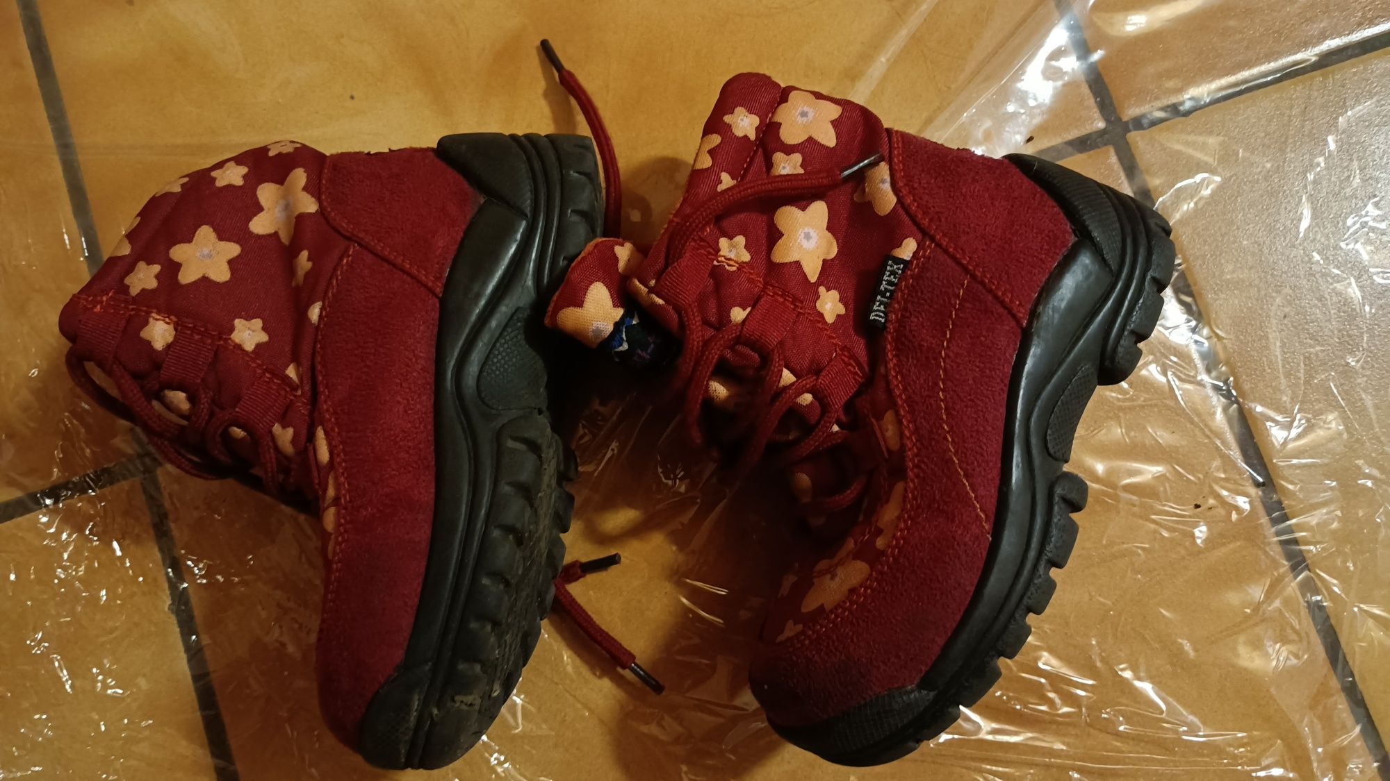 Buty buciki 2, 3, 4 latka, 23, 24, 25, 26 klapki sandały baleriny inne