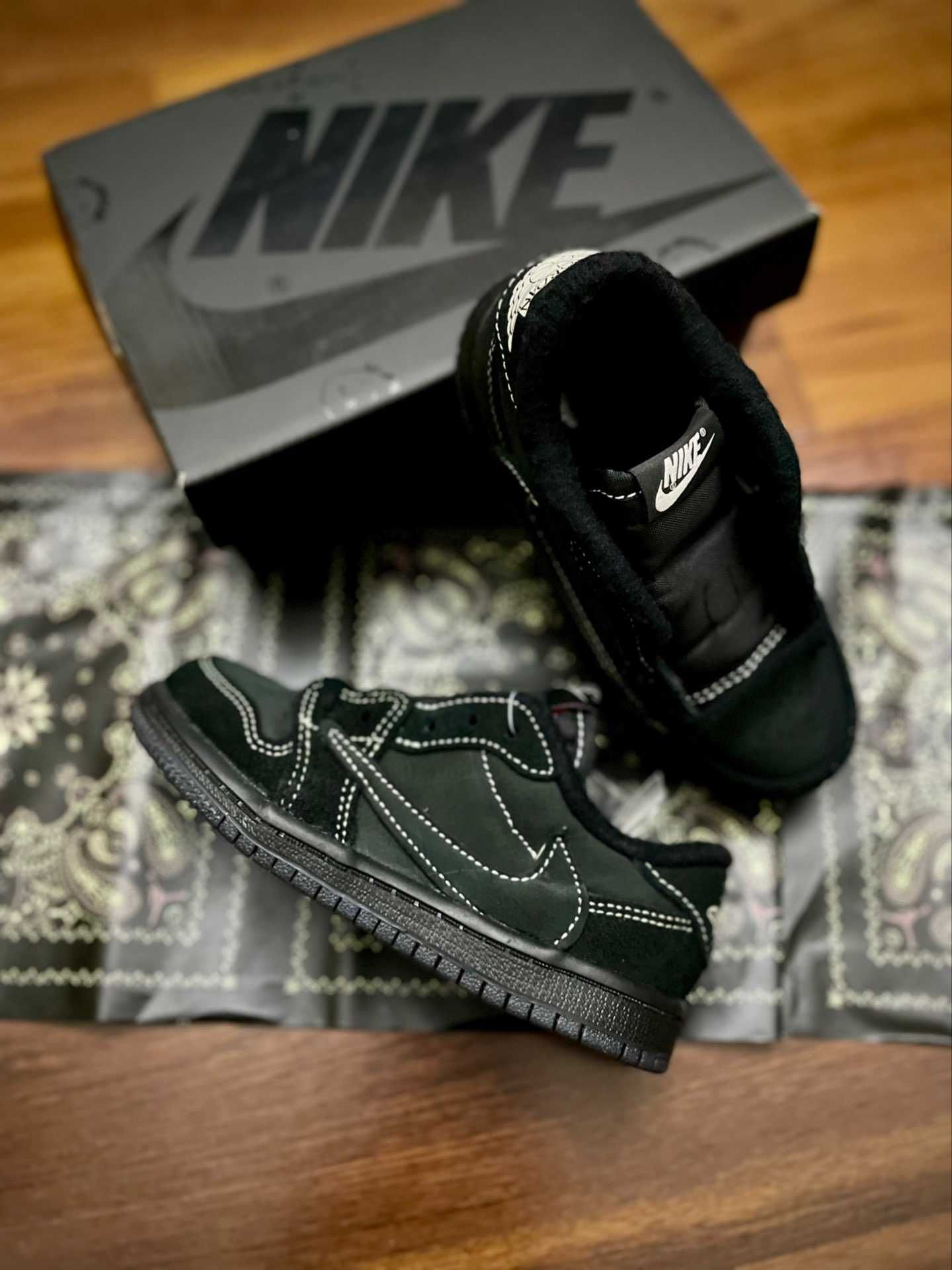 TravisScott\Jordan1*Retro*LowOGSPBlack Phantom UnisexTrampki.44