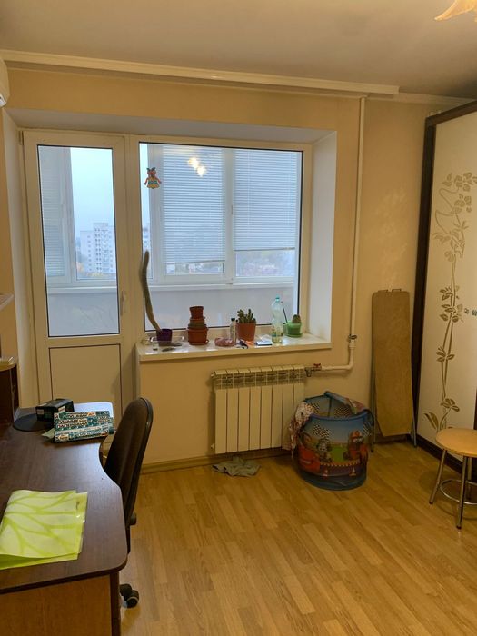 Продам 1 кімнатну в центрі Ріхтера