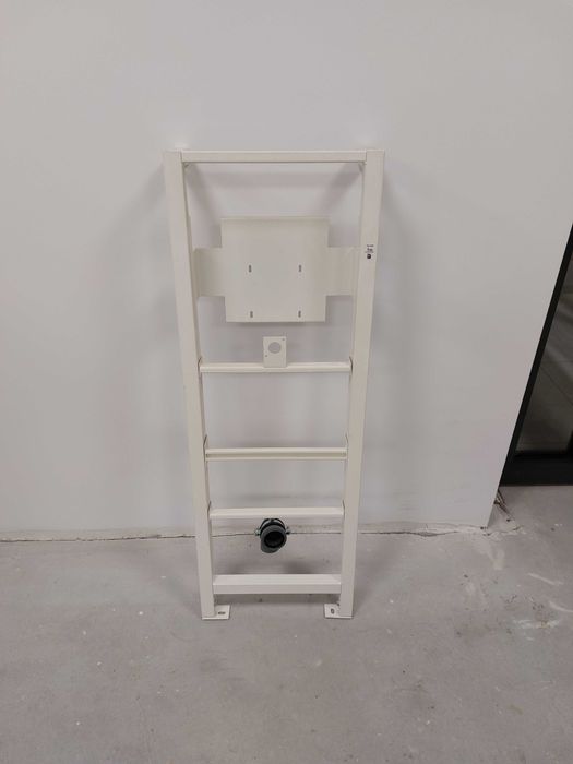 Stelaż pisuaru nowy