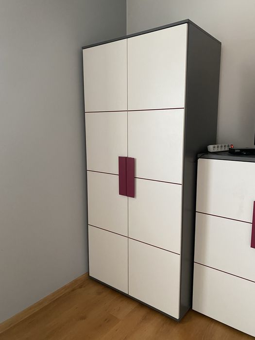 zestaw mebli do pokoju dziewczynki