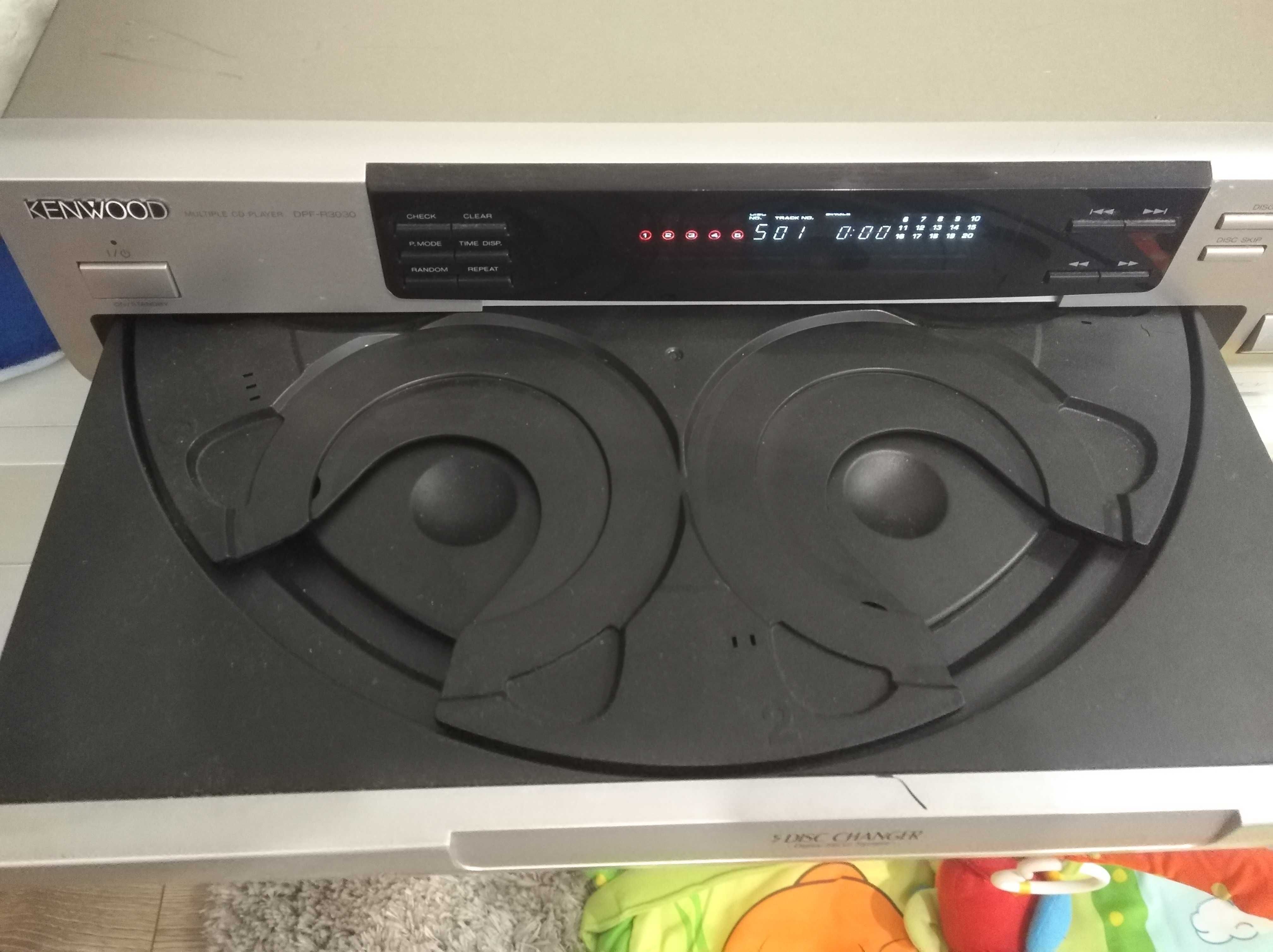 KENWOOD DPF-R3030 (multiple CD player) 5 disc changer