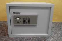 Sejf elektroniczny KESSER z zamkiem szyfrowym 38 x 30 x 30 cm