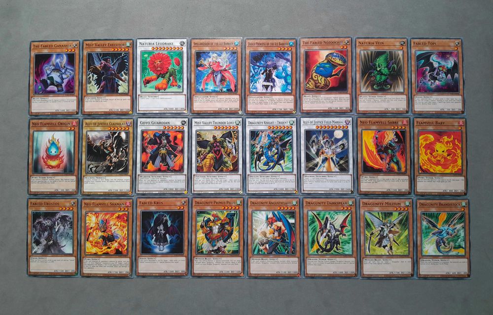 YU-GI-OH- Cj. 240 Cartas