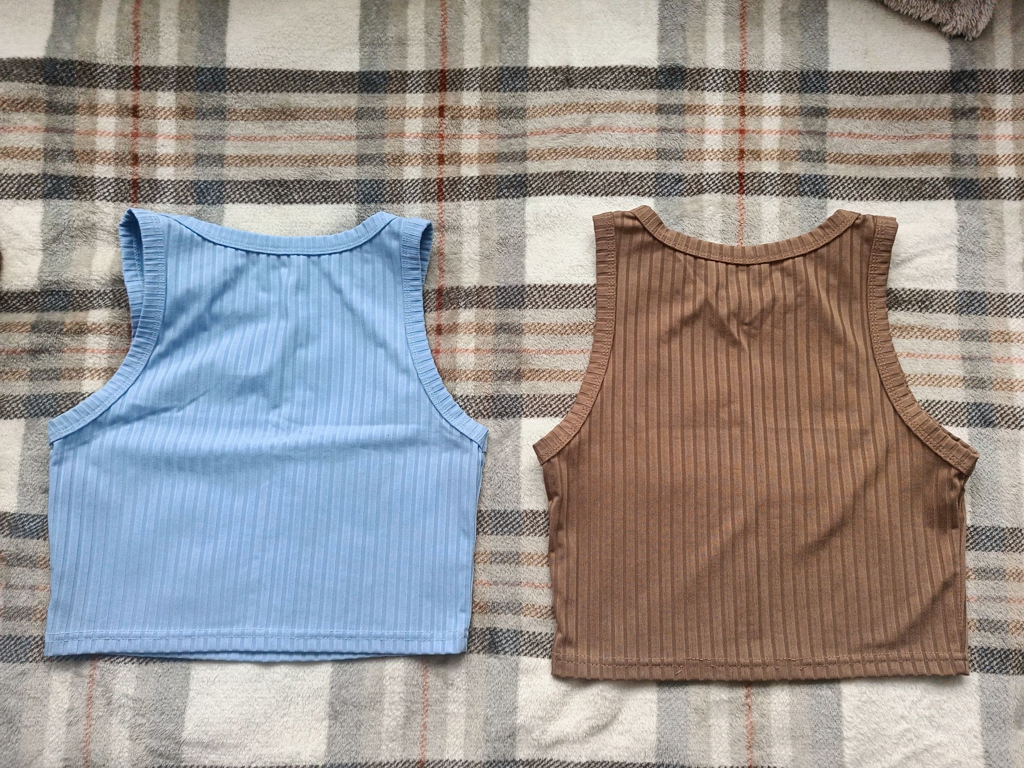 Koszulka crop top