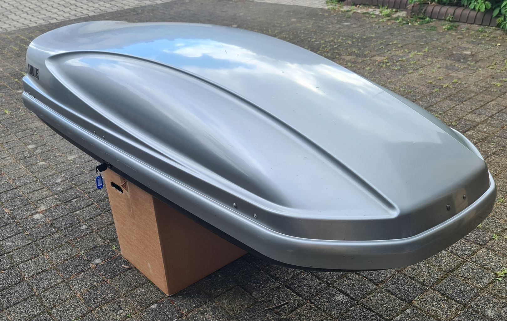 Box dachowy thule atlantis 780