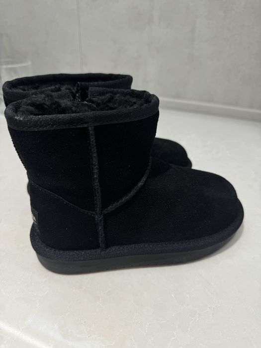 Продам Koolaburra by Ugg 26 розмір