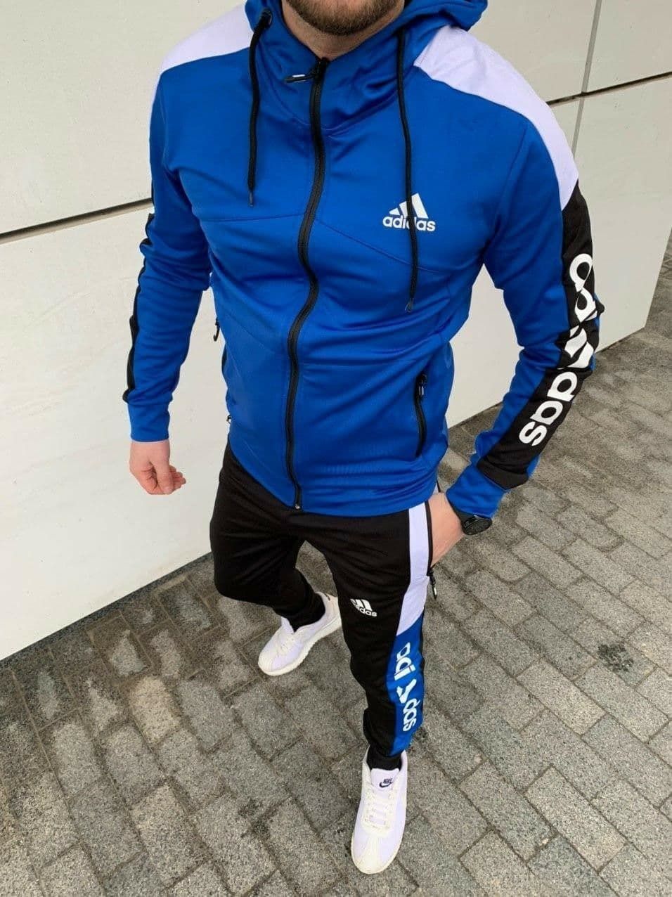 Чоловічий спортивний костюм Adidas. Чоловічий спортивний костюм Адідас