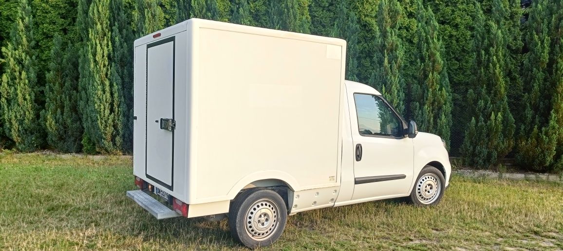 Fiat Doblo chlodnia mroźnia izoterma Lody mrożonki Fv 23%
