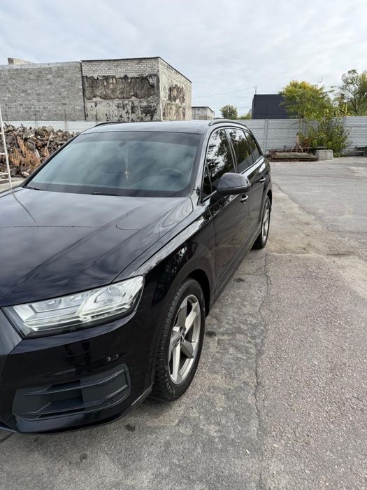 AUDI Q7 2017 року Typ 4M 3.0 TDI Tiptronic (272 к.с.) Quattro, Base
