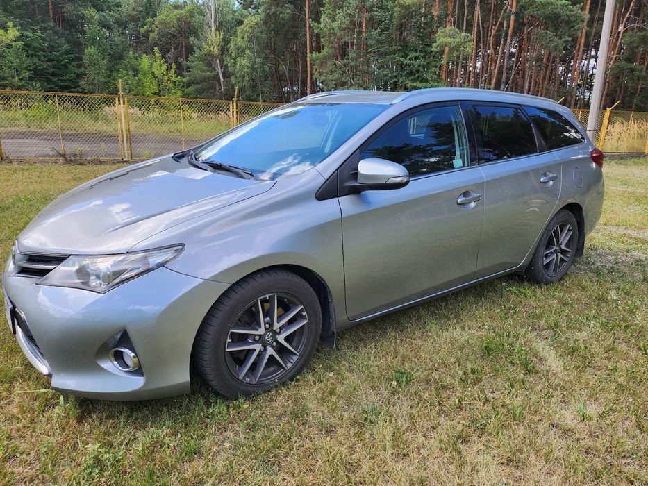 Toyota Auris salon polska