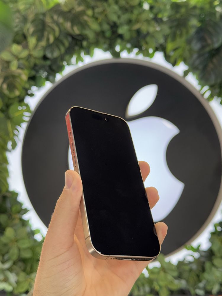 USED Iphone 16 pro 128/256 GB (Desert Titanium)