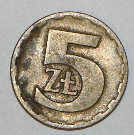 Moneta 5złotych z 1975 roku.