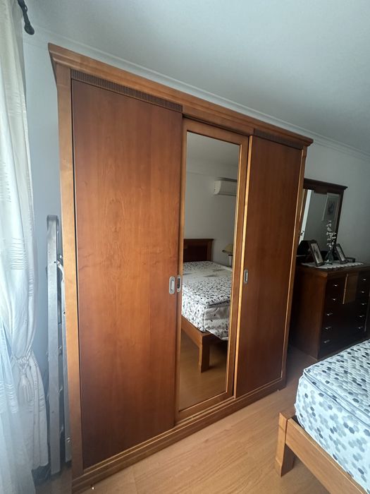 Armário com 3 portas