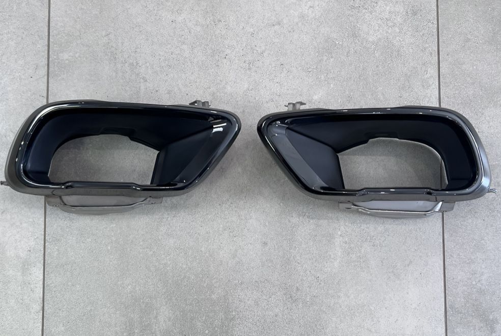 Насадки на выхлопные трубы BLACK M Paket BMW X5 G05 / X6 G06 / X7 G07