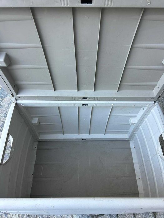 Baú de resina 400L 61X120X53CM