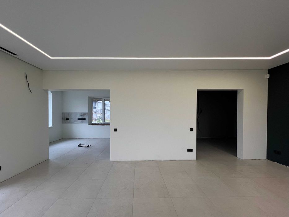 Одноповерховий будинок з частковим ремонтом та гаражем-масив Фортовий!