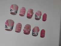 Tipsy press on nails własnoręcznie wykonane