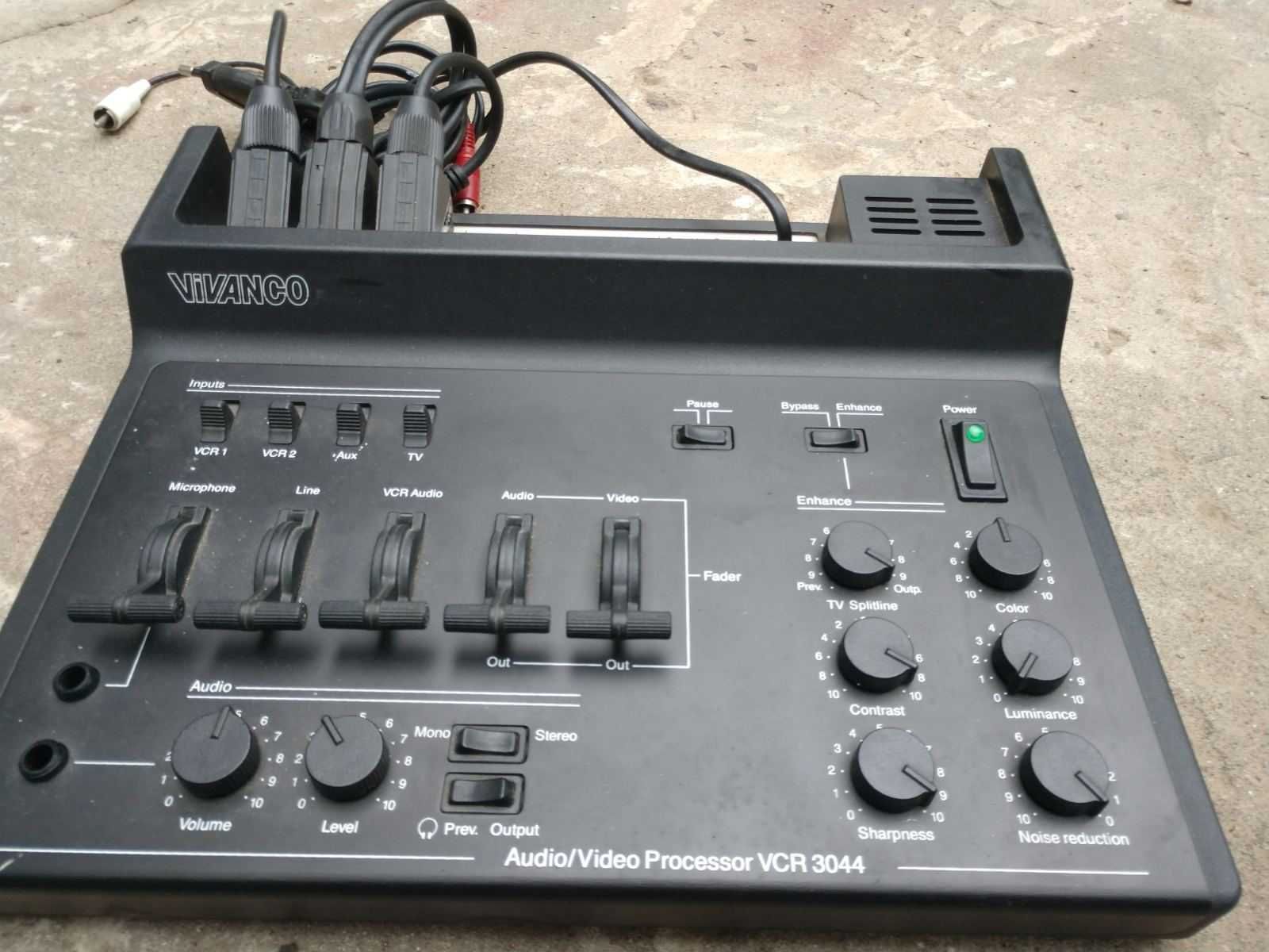 Мікшерський пульт vivanco vcr 3044